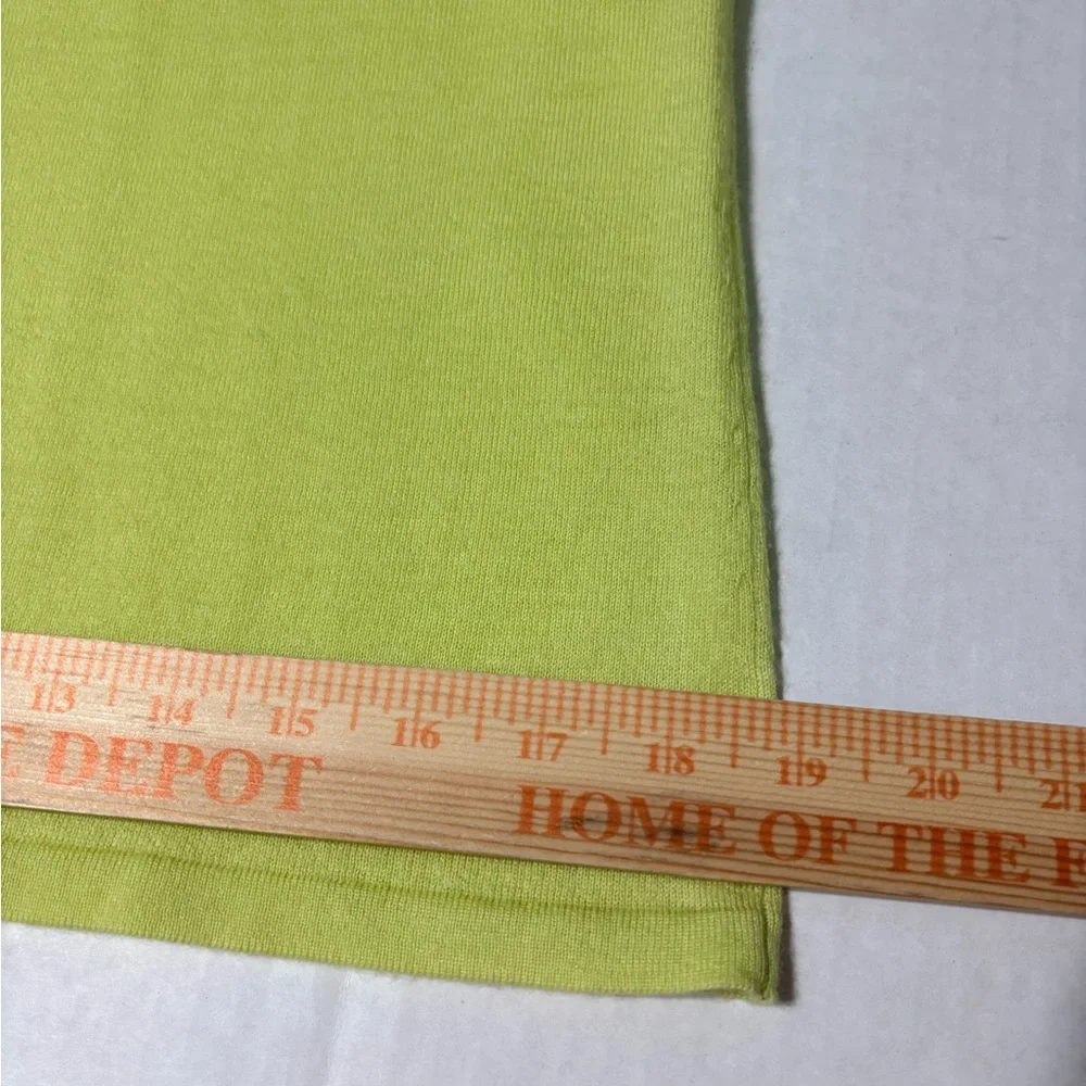 Chartreuse Cashmere V neck Tank Layering Lightweight Yellow Soft Top. Classics M - Picture 9 of 10